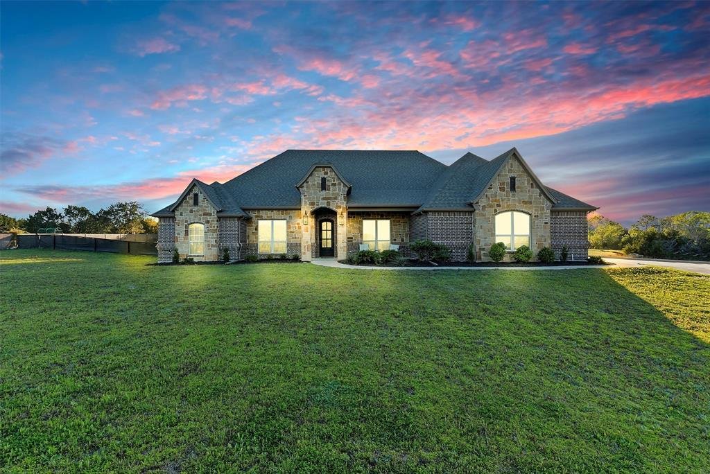 House in Granbury, Texas, United States 1 - 18248158