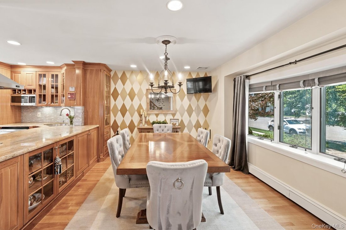 House in Massapequa Park, New York, United States 4 - 18247960