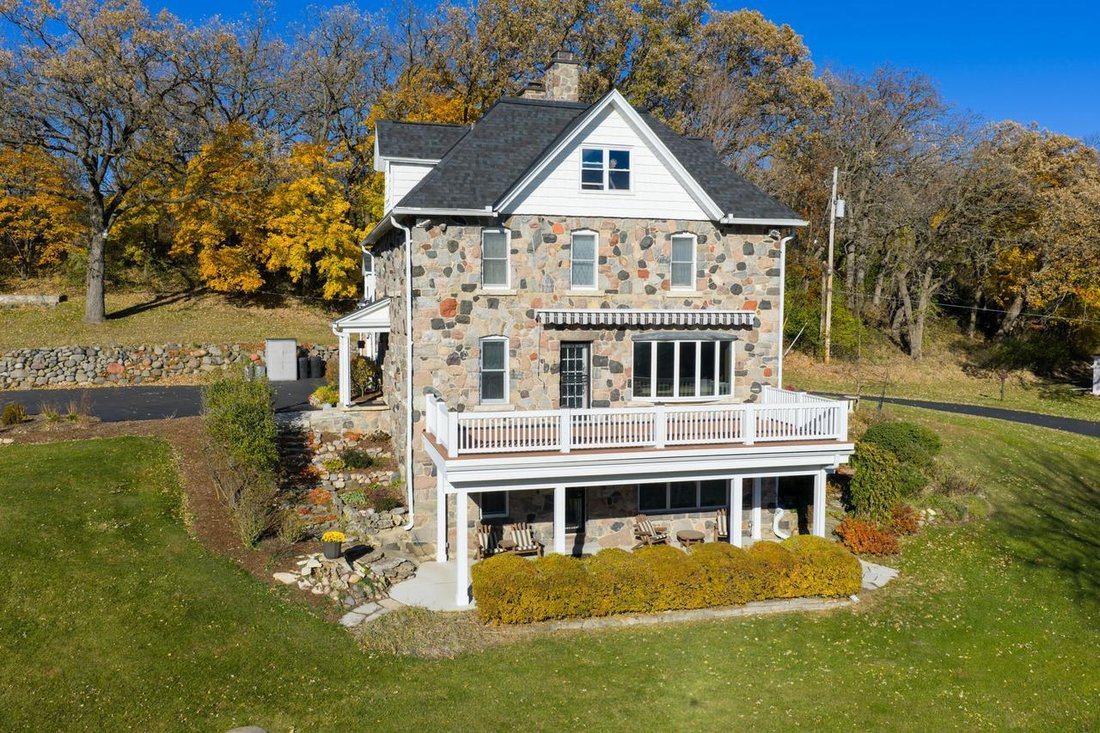 House in Delafield, Wisconsin, United States 3 - 18248057