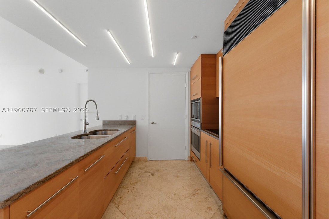 Condo in Miami, Florida, United States 5 - 17203744