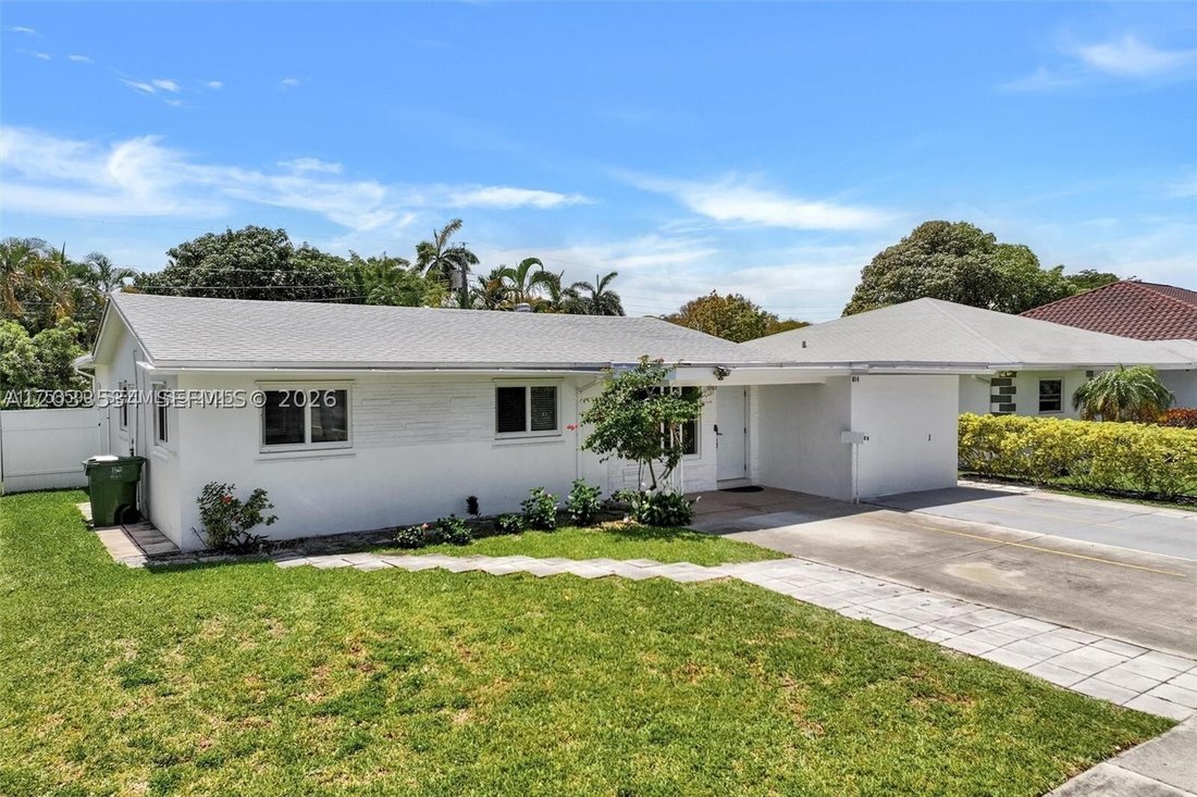 House in Hallandale Beach, Florida, United States 2 - 18247732