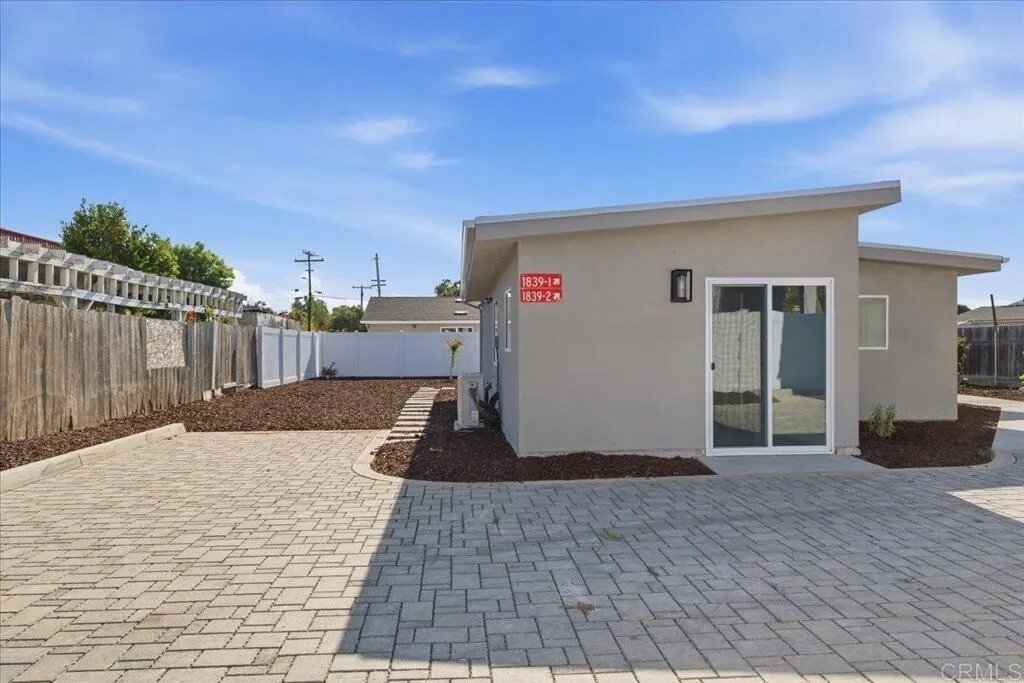 Chula Vista, California, United States 4 - 18247799