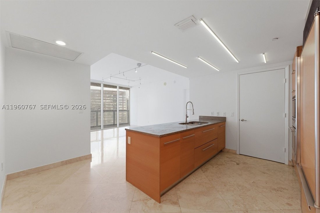 Condo in Miami, Florida, United States 4 - 17203744