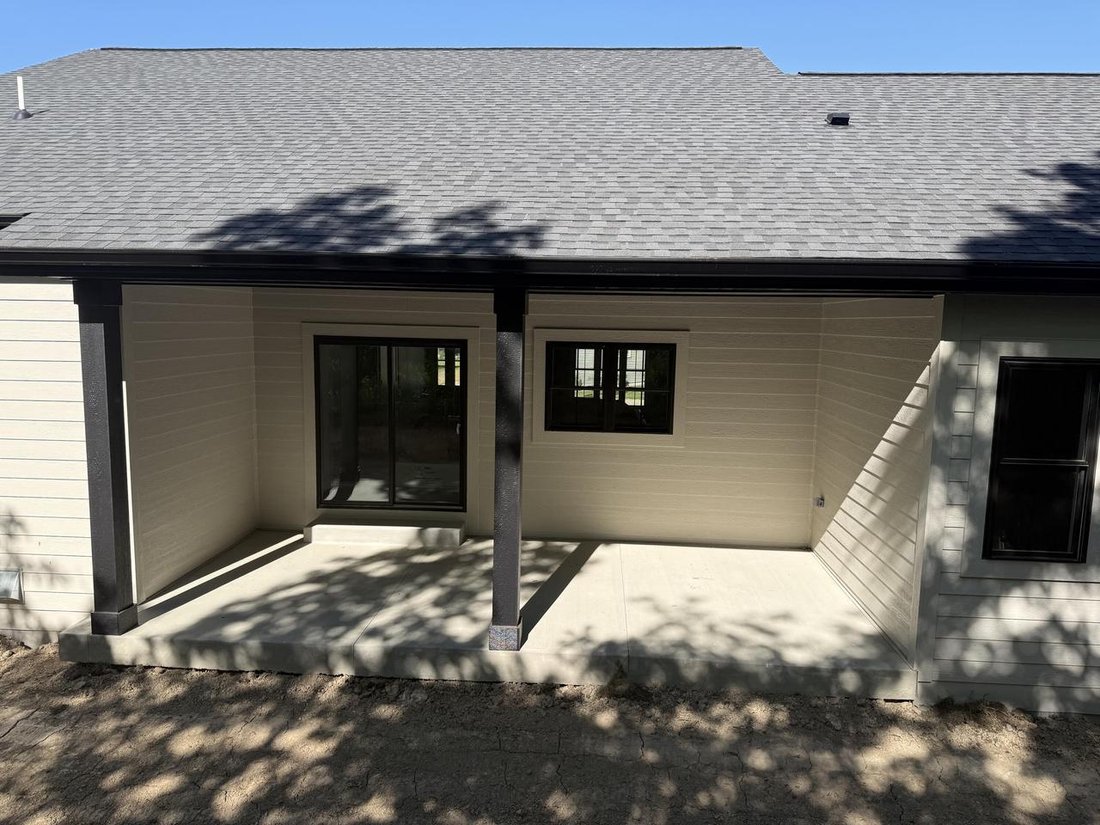House in Jackson, Wisconsin, United States 3 - 18248029