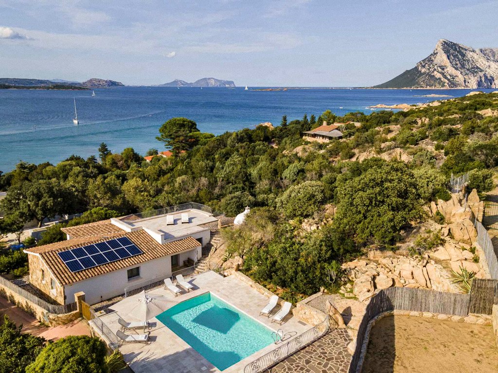 Villa in San Teodoro, Sardinia, Italy 1 - 18248648