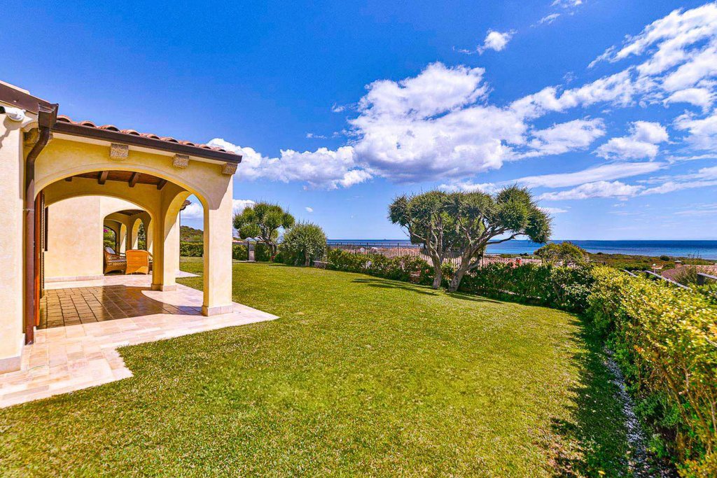 Villa in San Teodoro, Sardinia, Italy 1 - 18248862