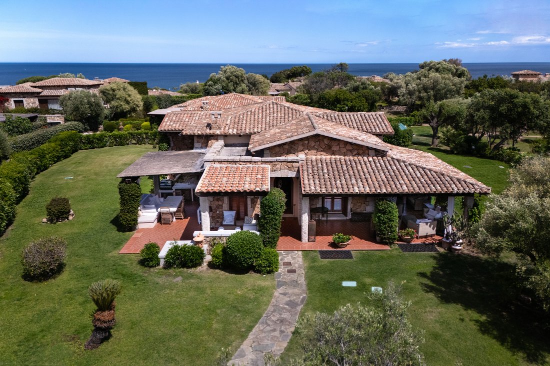 Villa in Puntaldia, Sardinia, Italy 1 - 18248928
