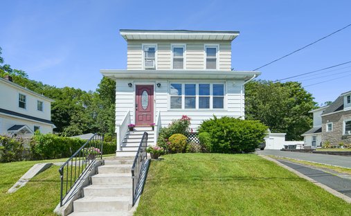 House in Clifton, New Jersey, United States 1