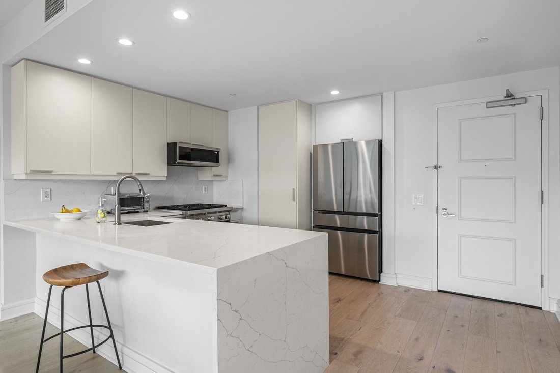 Condo in North Bergen, New Jersey, United States 4 - 18249106