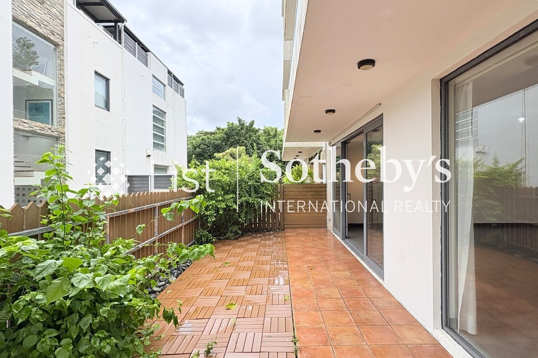 Apartment in Clear Water Bay, Hong Kong 2 - 18248421