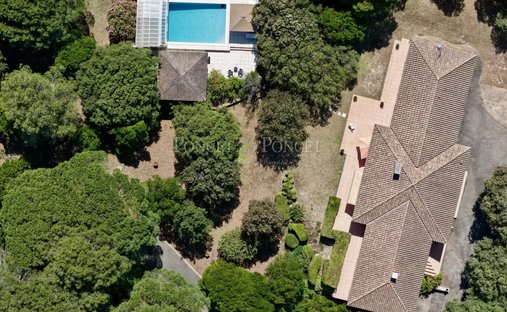 Villa a La Gazelle, Nîmes, Francia 1
