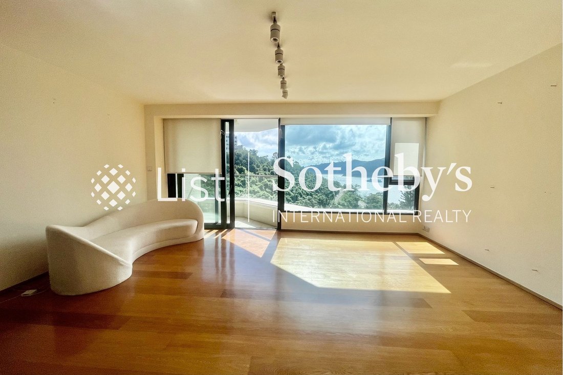 Apartment in Repulse Bay, Hong Kong 2 - 18248404
