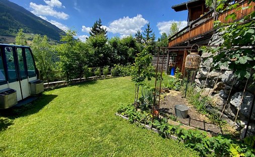 Chalet in Sainte-Foy-Tarentaise, Auvergne-Rhône-Alpes, France 1