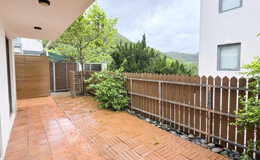 Apartment in Clear Water Bay, Hong Kong 1