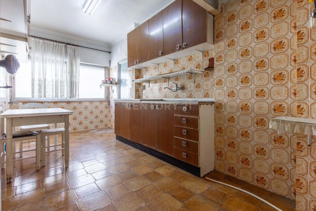 Apartment in Falagueira-Venda Nova, Lisbon, Portugal 4 - 18248636
