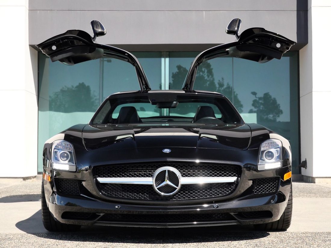 Coupe in Thousand Oaks, CA, United States 2 - 18248736