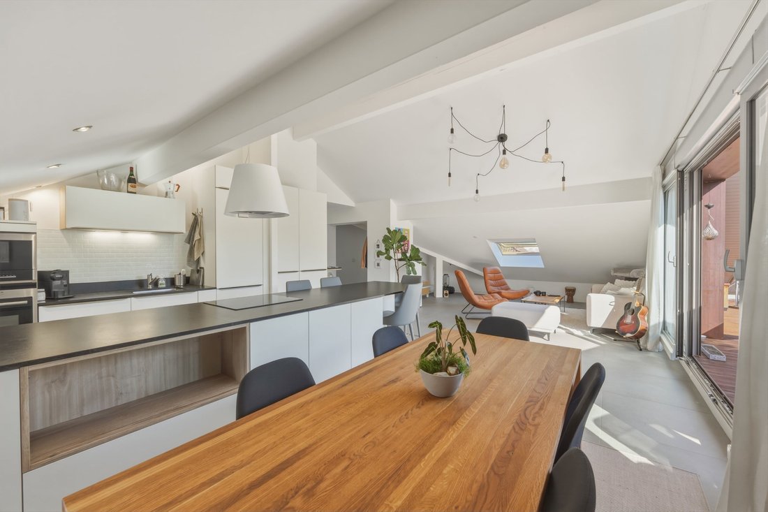 Appartamento a Divonne-les-Bains, Auvergne-Rodano-Alpi, Francia 3 - 18248691
