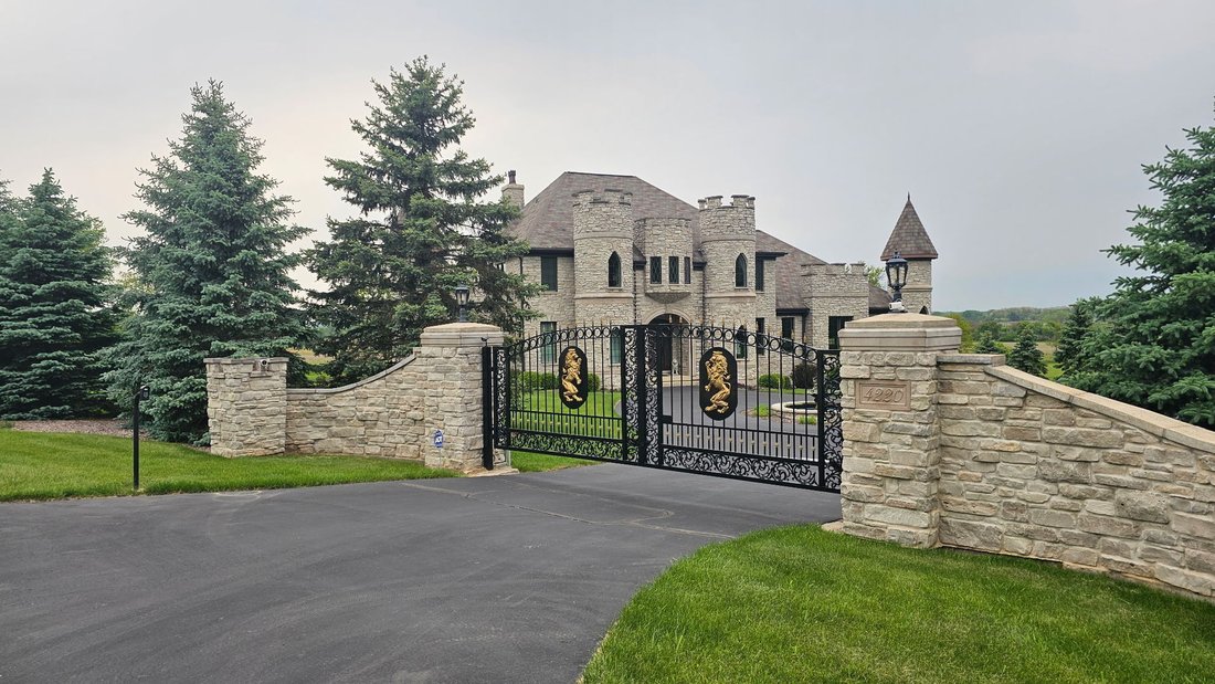 House in Fox Lake, Illinois, United States 2 - 18248317