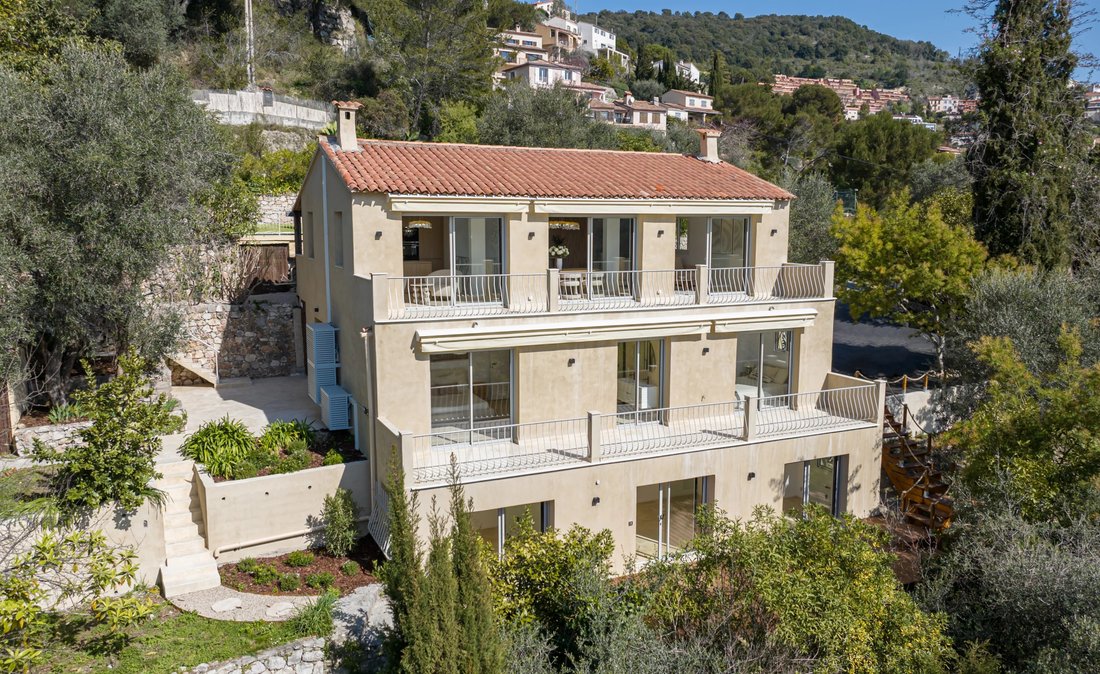 Villa in La Turbie, Provence-Alpes-Côte d'Azur, France 2 - 17889549
