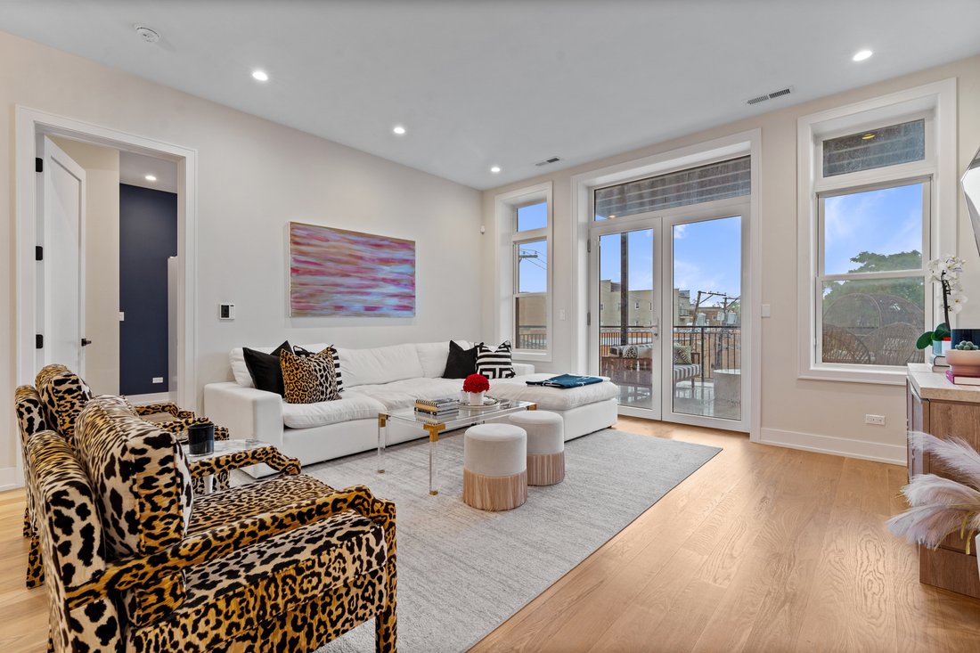 Condo in Chicago, Illinois, United States 2 - 18248852