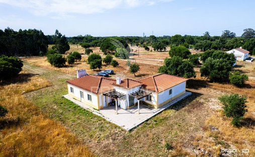 Rancho en Porto Covo, Setúbal Municipality, Portugal 1