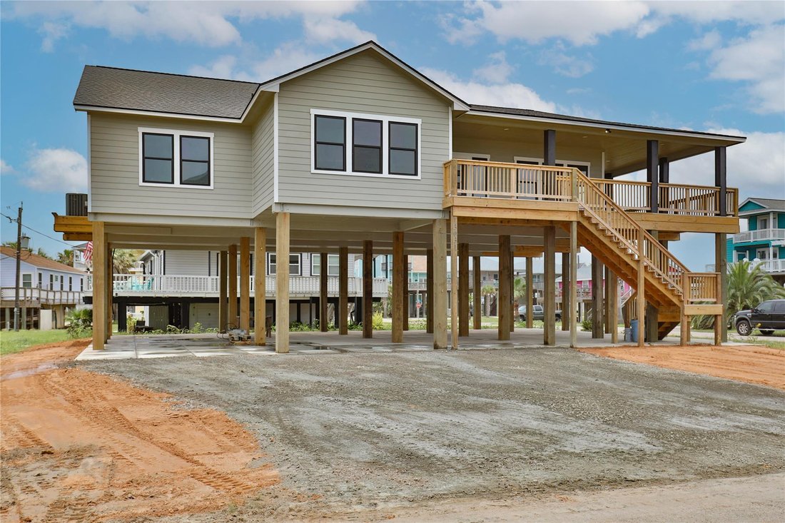 House in Freeport, Texas, United States 2 - 18248266