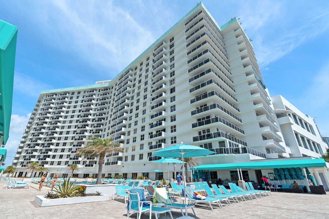 Condo in Hollywood, Florida, United States 5 - 18248826