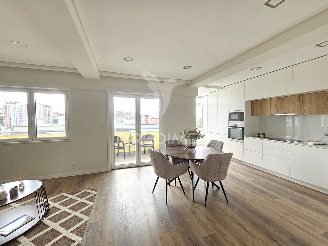 Apartment in Benfica, Lisbon, Portugal 3 - 18248759