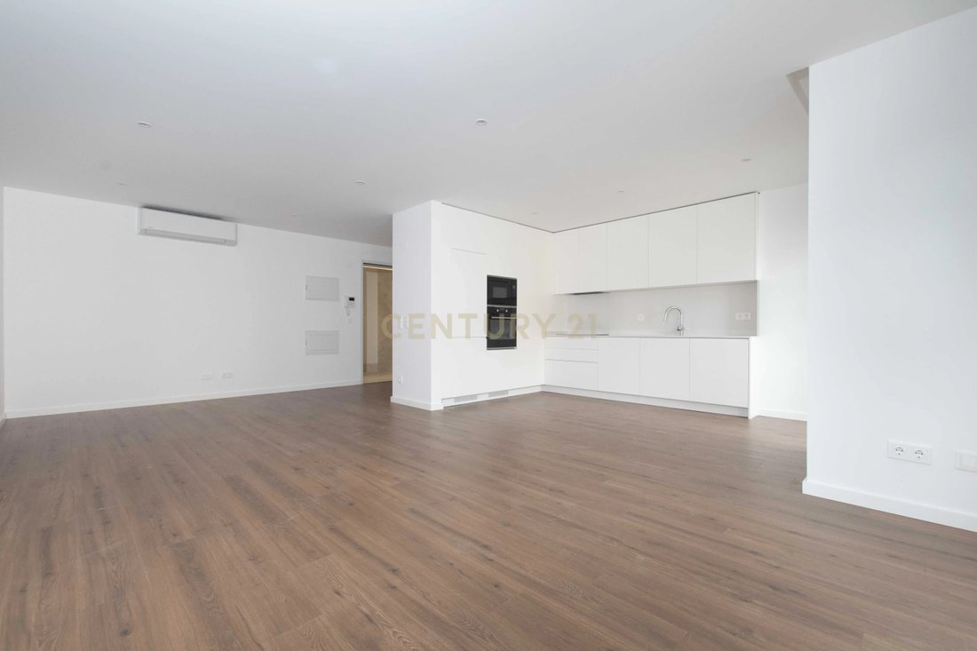 Apartment in Aguas Livres, Lisbon, Portugal 2 - 17762858