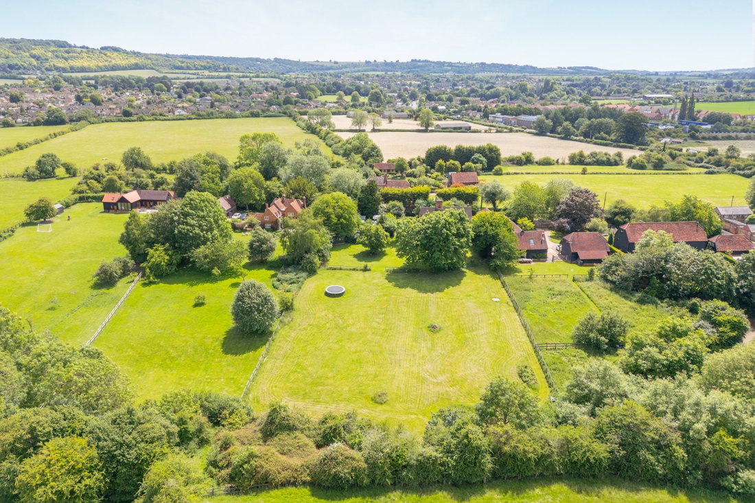 House in Princes Risborough, England 2 - 18248334