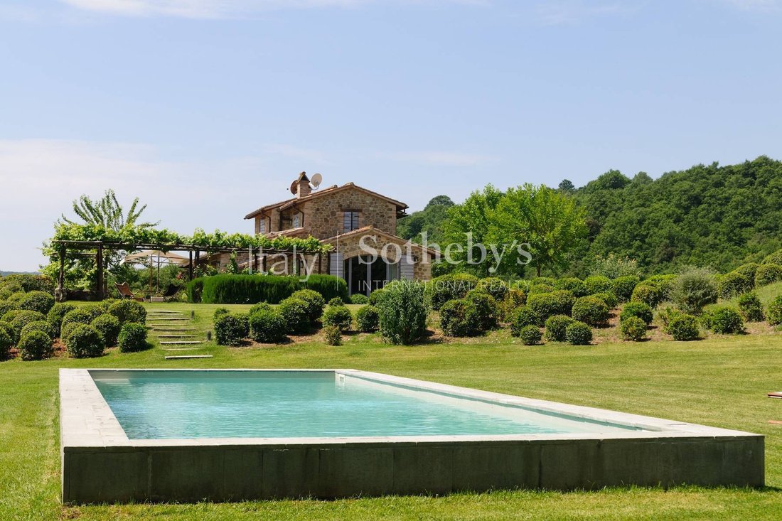 House in Todi, Umbria, Italy 3 - 18248695