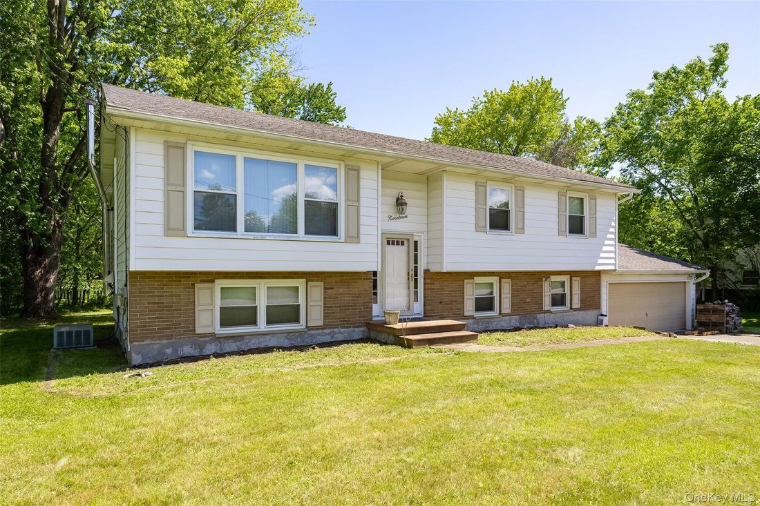House in Wappingers Falls, New York, United States 2 - 18070162