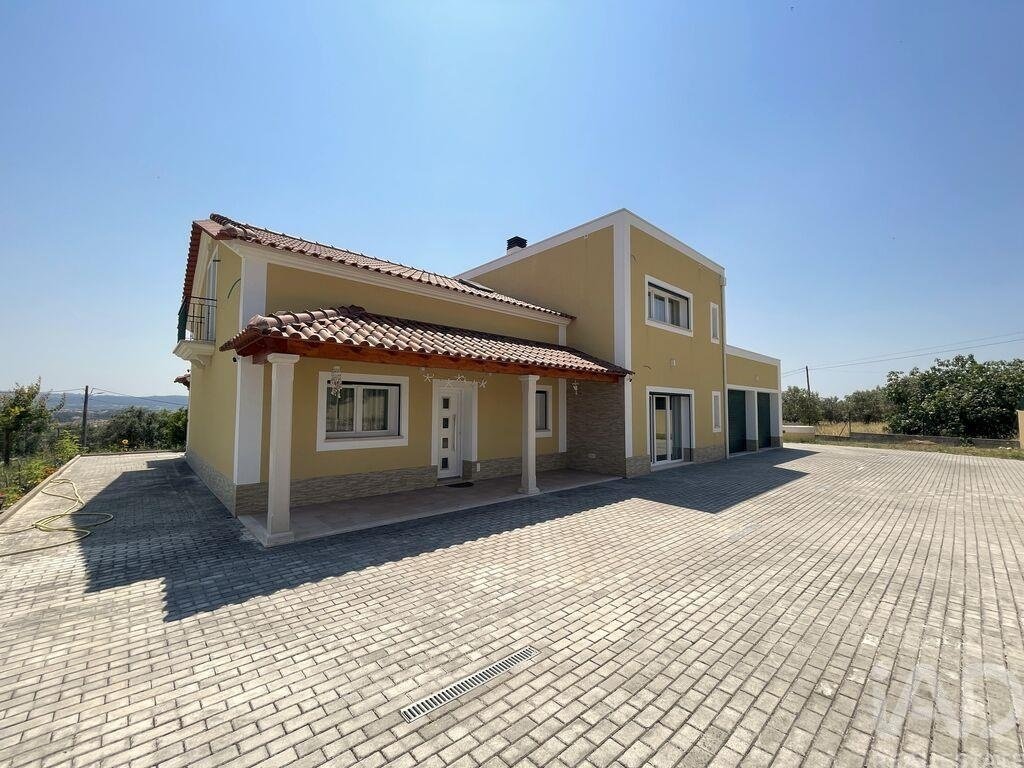 Townhouse in Sao Pedro de Tomar, Santarem District, Portugal 2 - 18035198