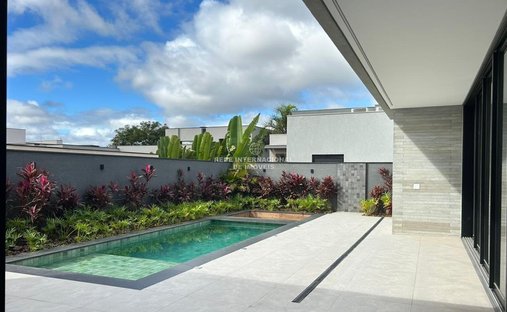House in Nova Esplanada, State of São Paulo, Brazil 1