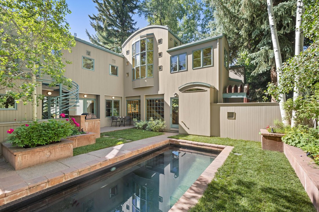 Aspen, Colorado, United States 1 - 18248718