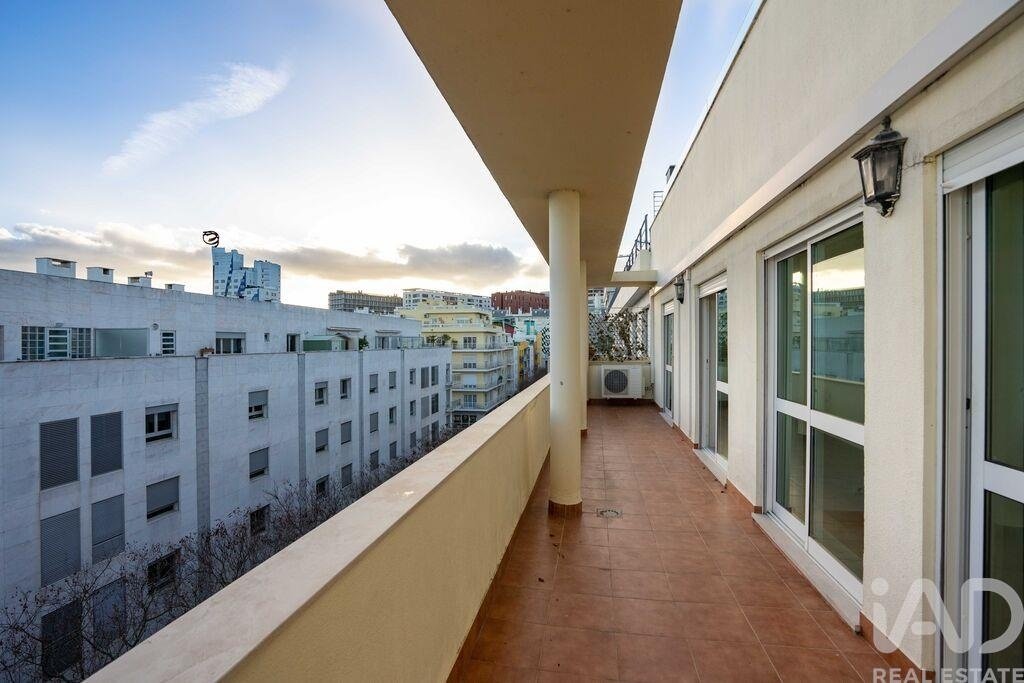 Apartment in Olivais, Lisbon, Portugal 2 - 18143699