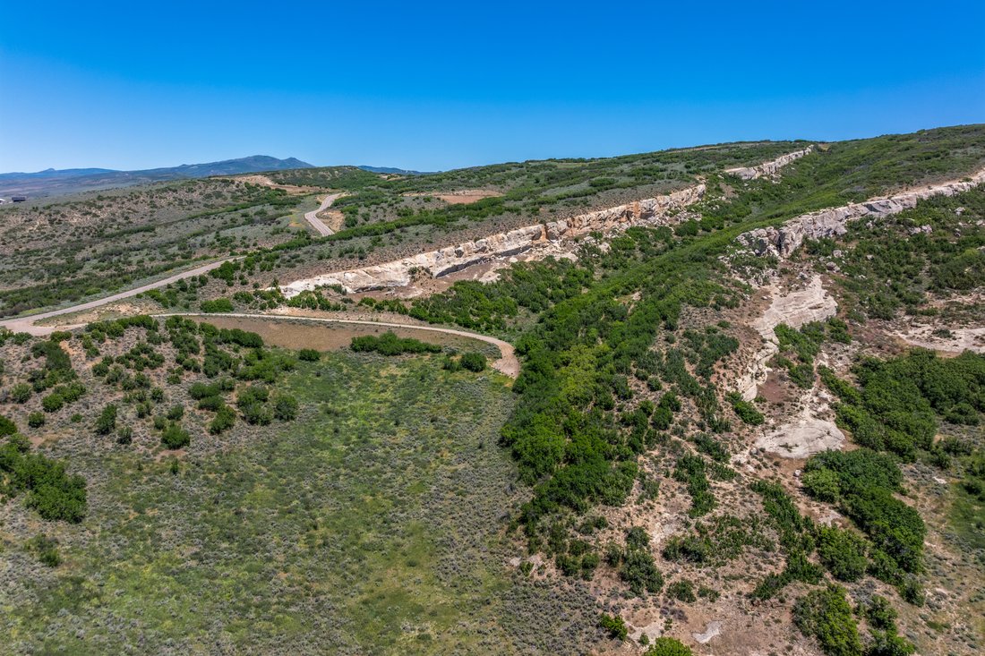 Land in Steamboat Springs, Colorado, United States 1 - 18248401