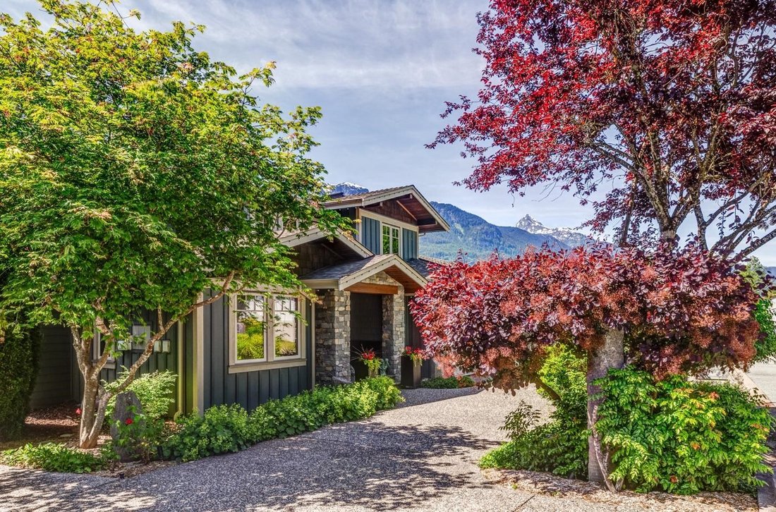 House in Squamish, British Columbia, Canada 1 - 18248781