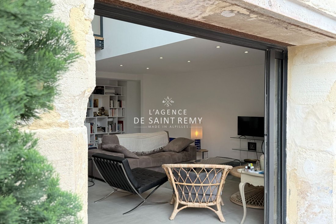 Villa in Saint-Rémy-de-Provence, Provence-Alpes-Côte d'Azur, France 2 - 18248795