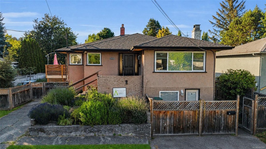 House in Victoria, British Columbia, Canada 1 - 18248751