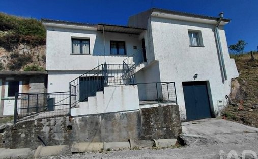 Stadthaus in Vila e Roussas, Distrikt Viana do Castelo, Portugal 1