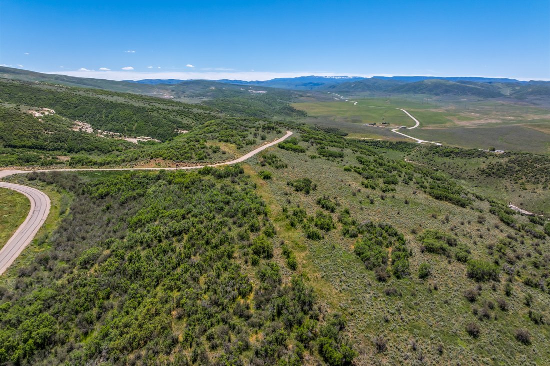 Land in Steamboat Springs, Colorado, United States 2 - 18248401