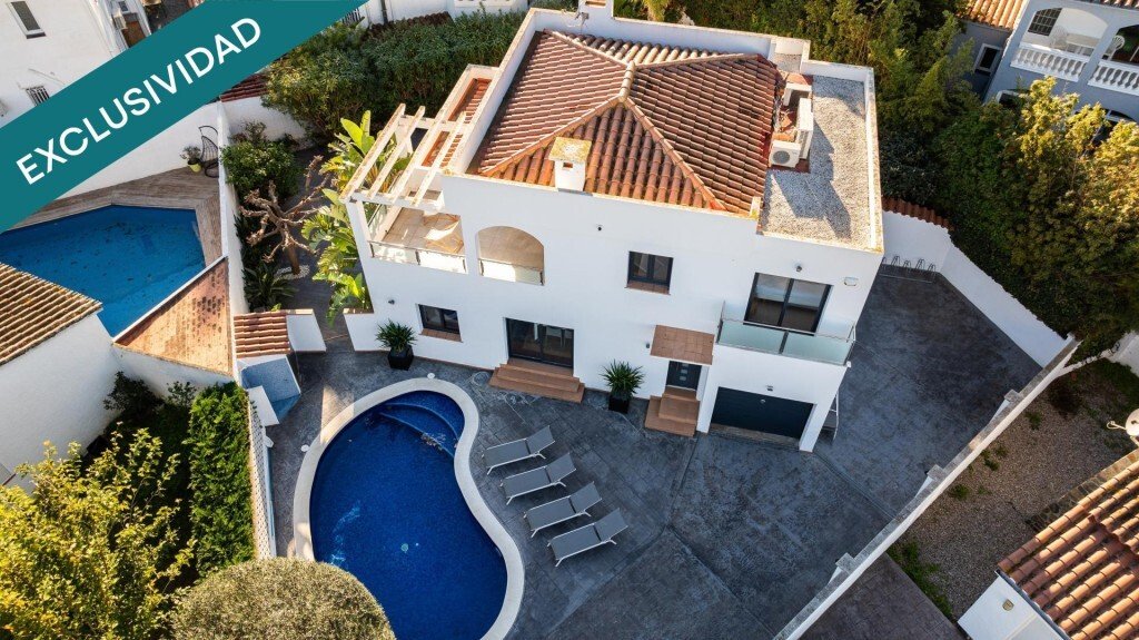 Maison à Empuriabrava, Catalogne, Espagne 2 - 18248573