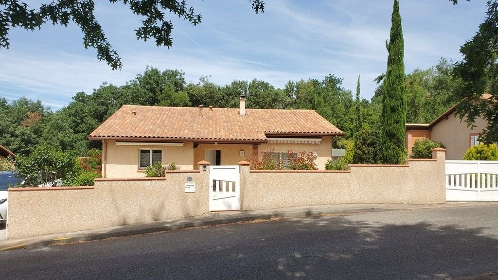 Villa in Flourens, Occitania, France 1 - 17446731