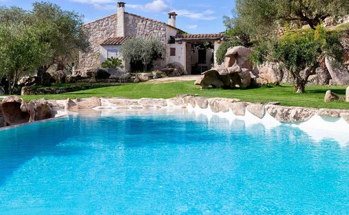 Villa a Loiri, Sardegna, Italia 1