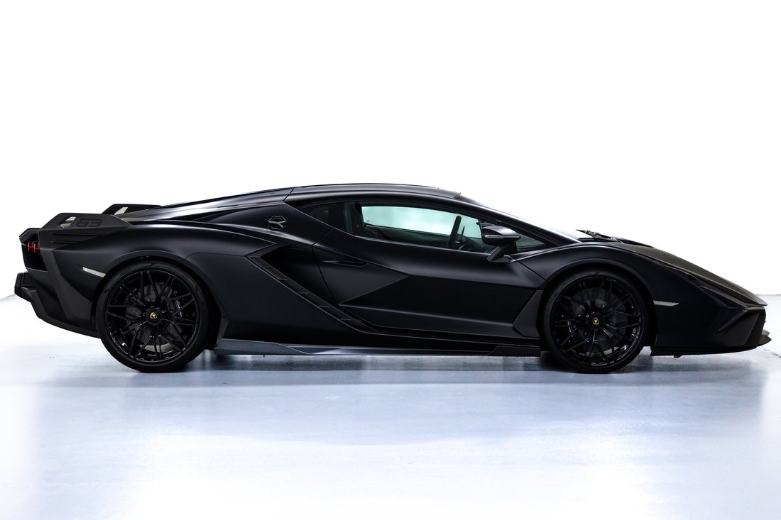 Coupe in Dubai, United Arab Emirates 4 - 18248500