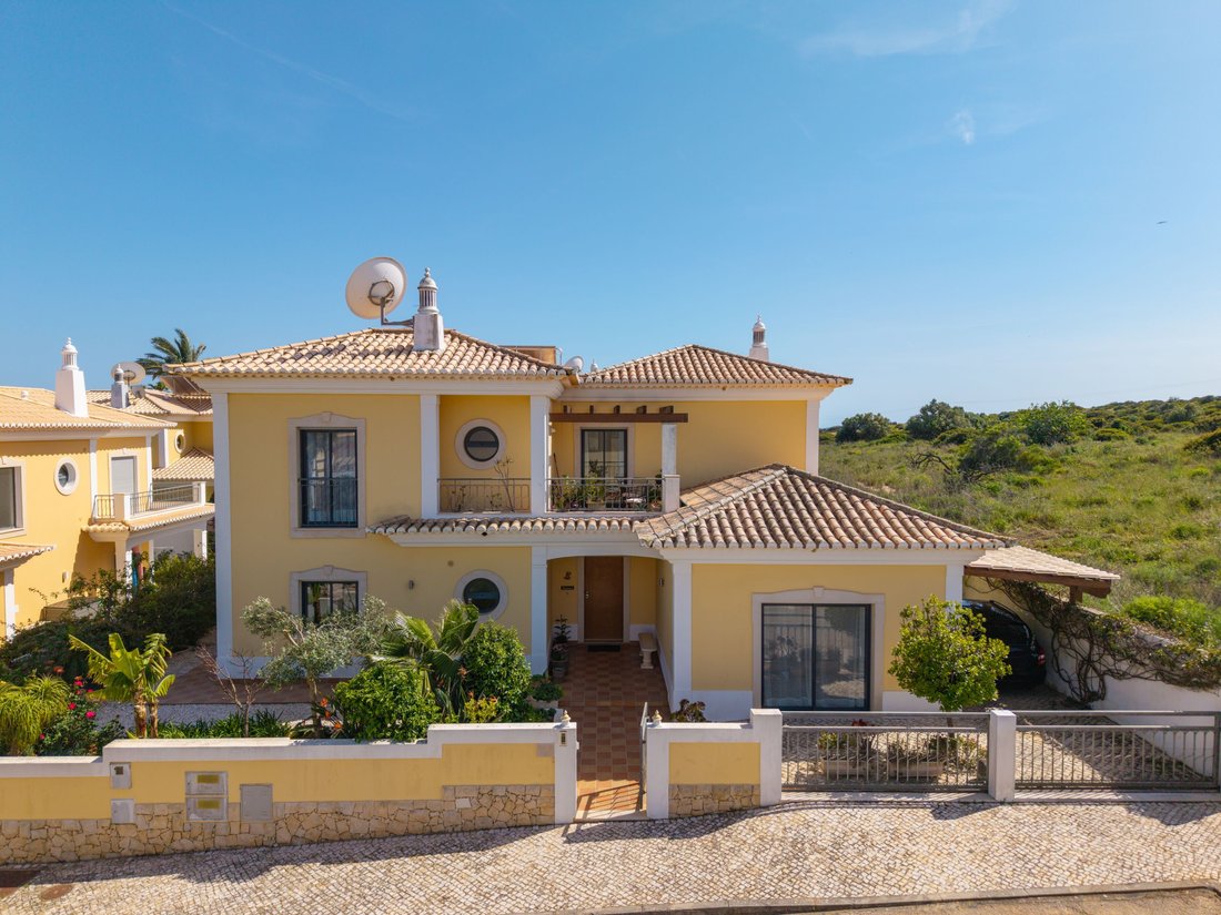 Villa in Praia De Porto Mós, Sao Goncalo de Lagos, Algarve 2 - 18248930