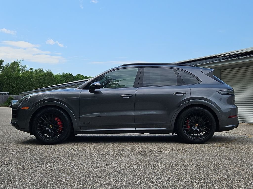 Suv in Stratham, NH, United States 2 - 18249130