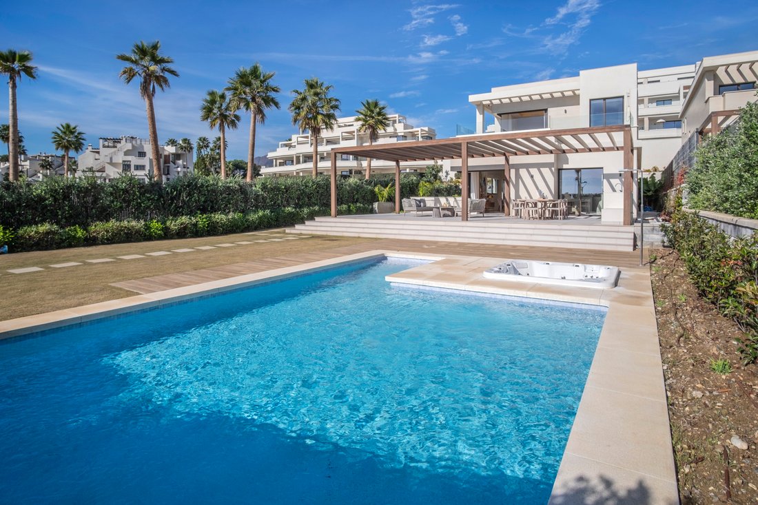 Villa in Estepona, Andalusia, Spain 2 - 18249330