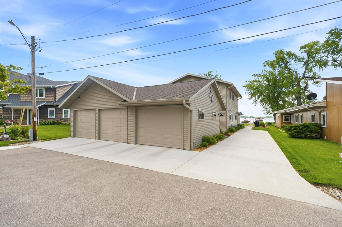 House in Shawano, Wisconsin, United States 4 - 18249323